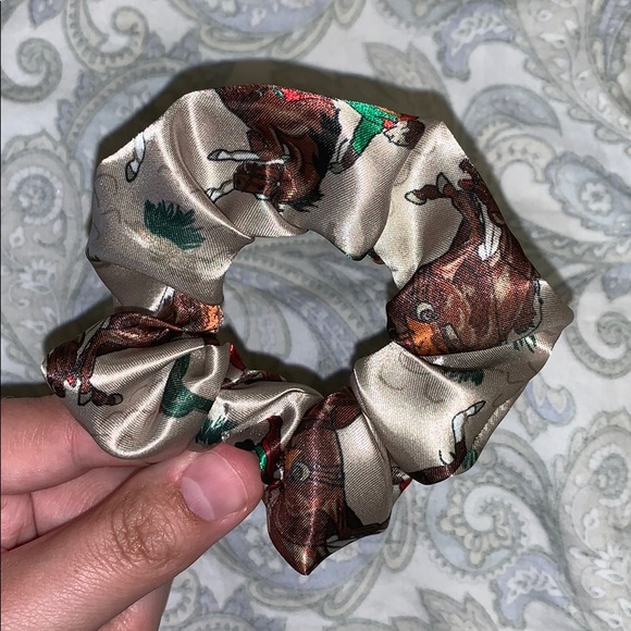 𝐑𝐨𝐰𝐝𝐲 𝐂𝐨𝐰𝐛𝐨𝐲 𝐒𝐜𝐫𝐮𝐧𝐜𝐡𝐢𝐞 - Picture 2 of 3